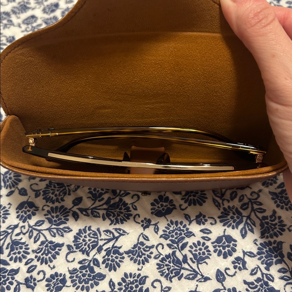 Rayban glasses with case - Picture 3 of 9